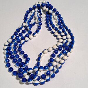 white and blue plastic beaded necklace 36 inches 3 feet long